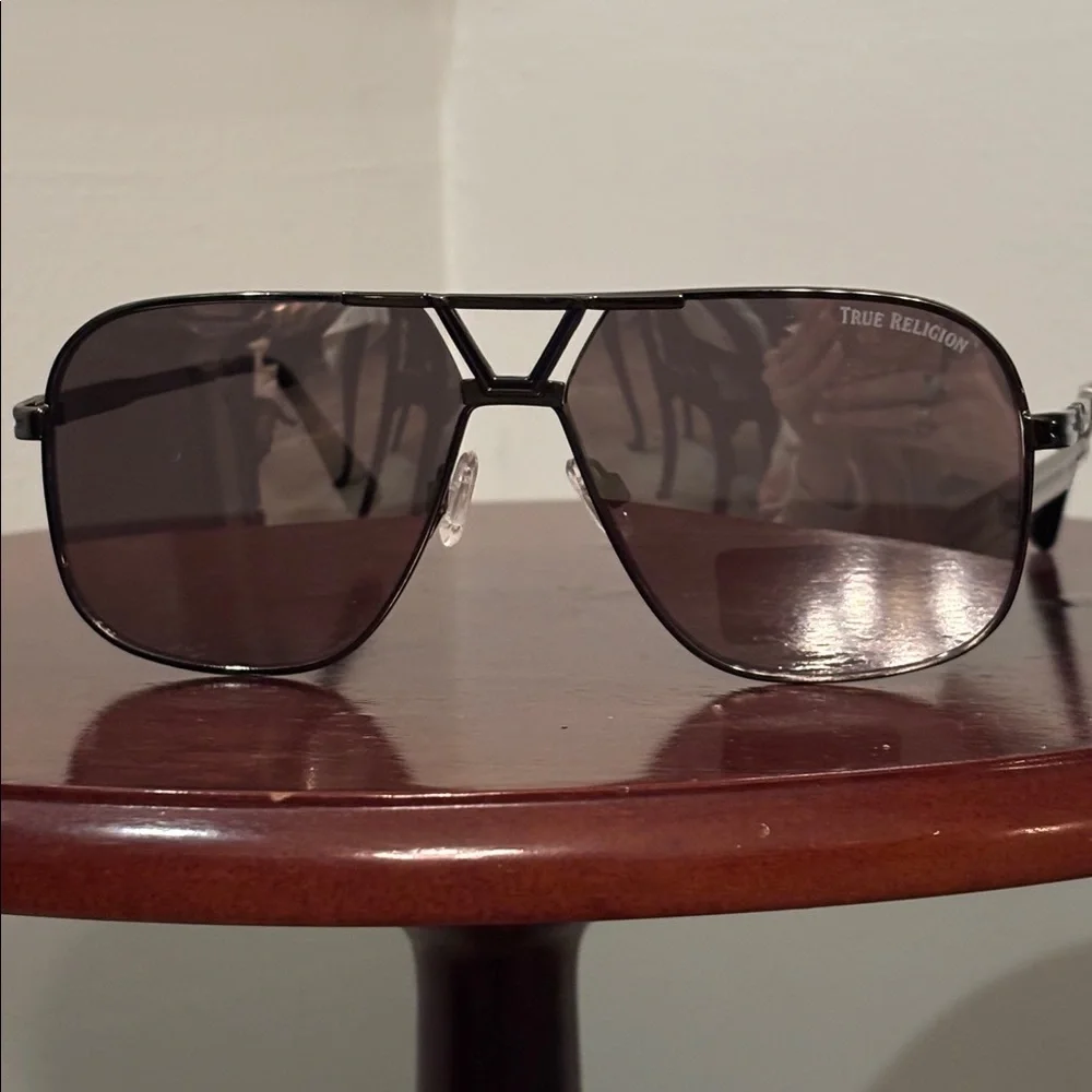 Brand New True Religion Square Aviator Metal Sunglasses Mirrored Lens Smoky Gray